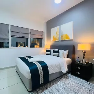 Private In 3 Bedroom Skynest Homes Marina Pinnacle Дубай
