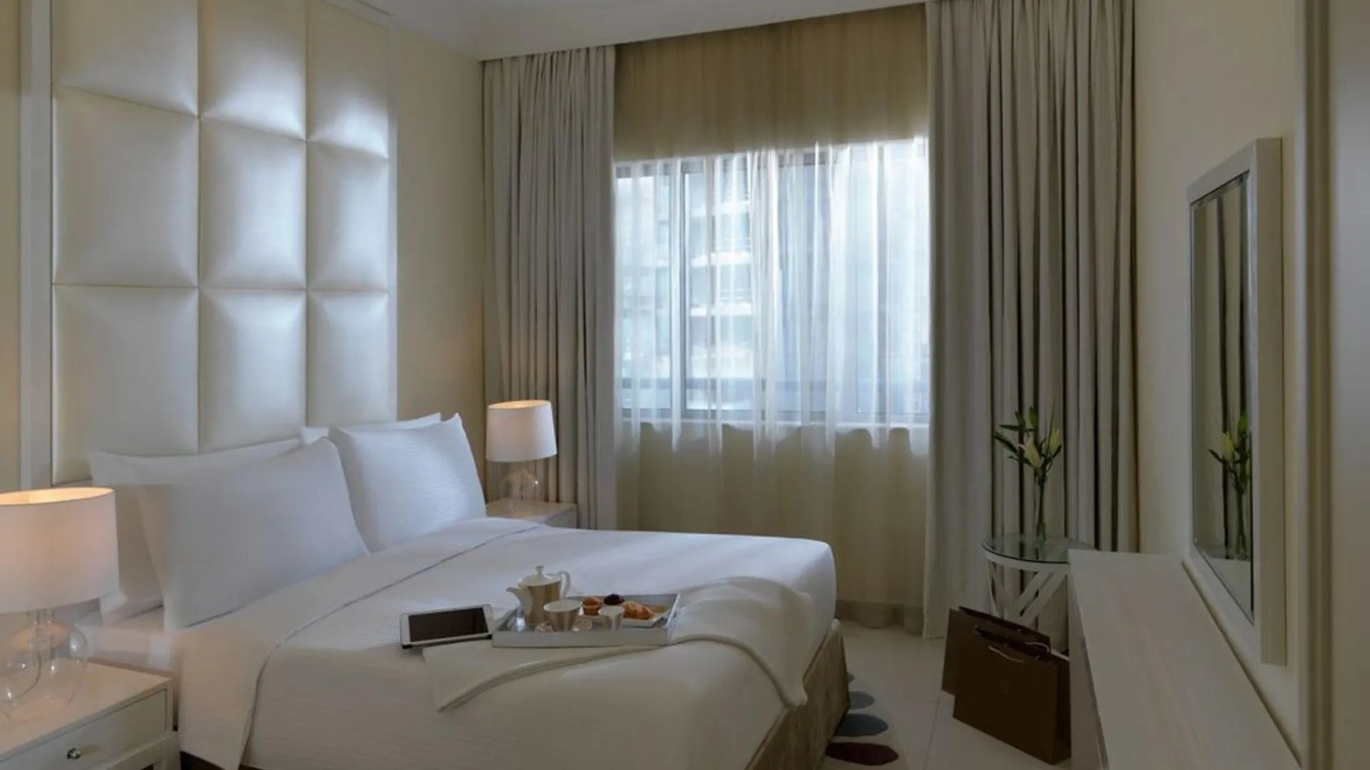 ***** Aparthotel Damac Maison Mall Street Dubai United Arab Emirates